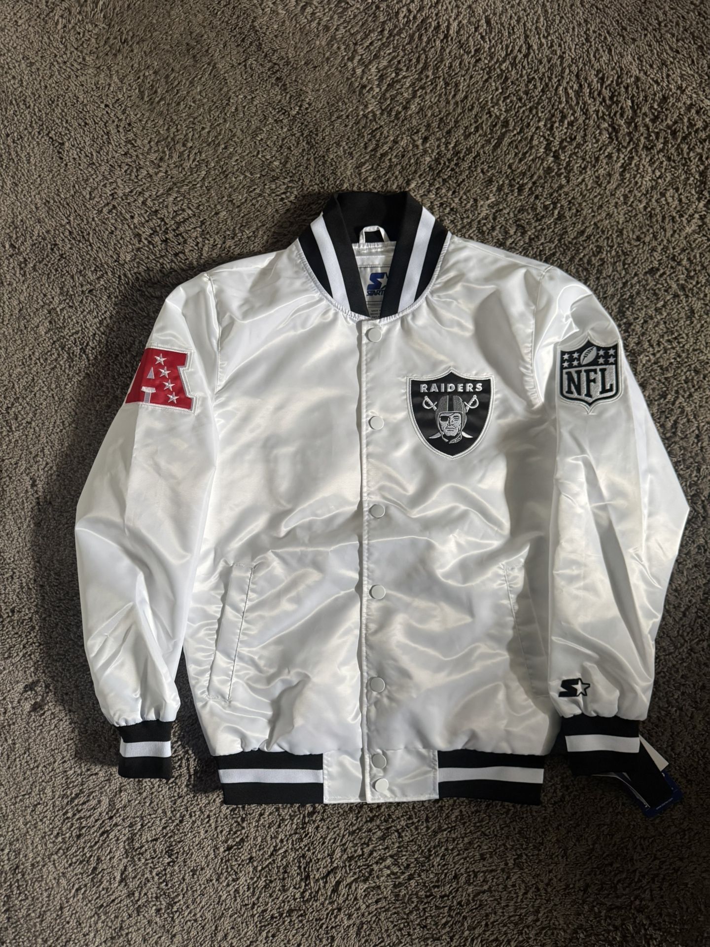 White NFL Las Vegas Raiders Varsity Jacket Size Small Brand New