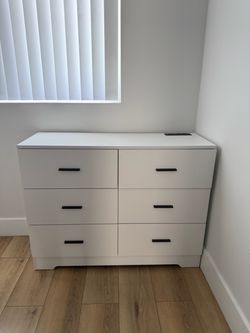Dresser drawers