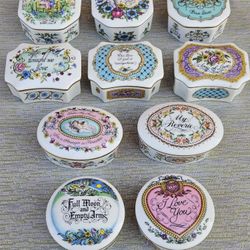 Vintage 1983 Franklin Mint "Melodies of Love" Porcelain Music Boxes