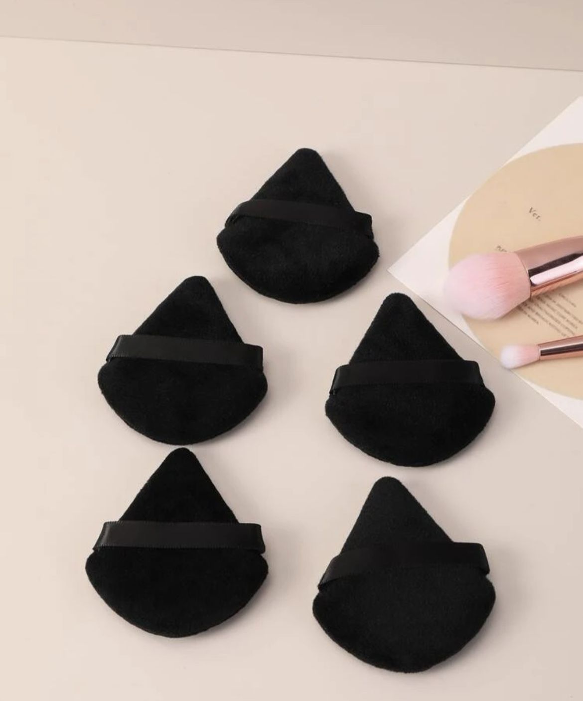 Set of 25 makeup sponges