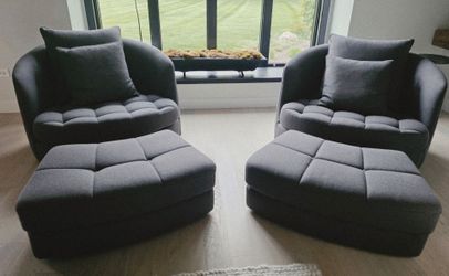 Milo Baughman Thayer Swivel chairs