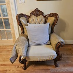 Antique Leather Living Room Set