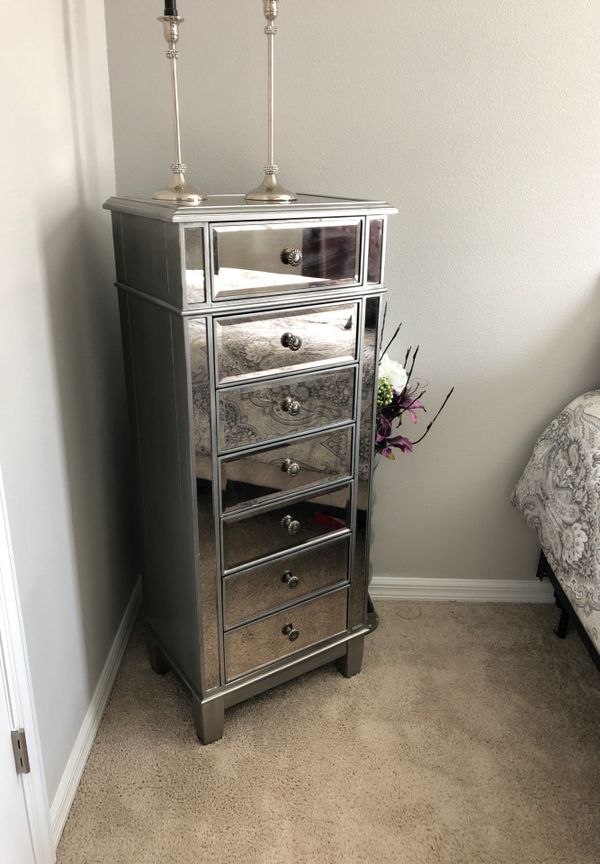 Mirrored furniture nights stand and lingerie chest for Sale in Ruskin
