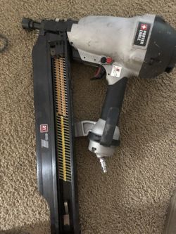 Nail gun