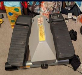 Lateral Thigh Machine 