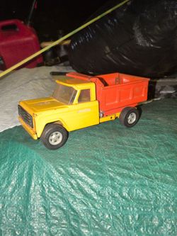 Antique Metal Toy Truck "DESTRUCTO DUMP TRUCK"!