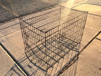 Medium Wire Dog Cage (LxWxH): 36” x 22” x 25”
