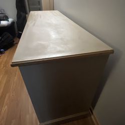 American of Martinsville Dresser