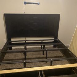 SEMI NEW King SIZE BED FRAME FOR SALE !! 