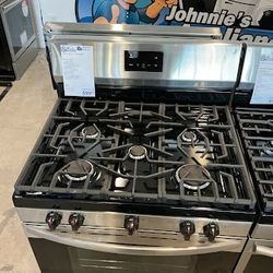 Frigidaire 30" Stainless Steel Freestanding Gas Range