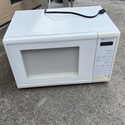 Jenn-Aire Microwave 1350 Watt