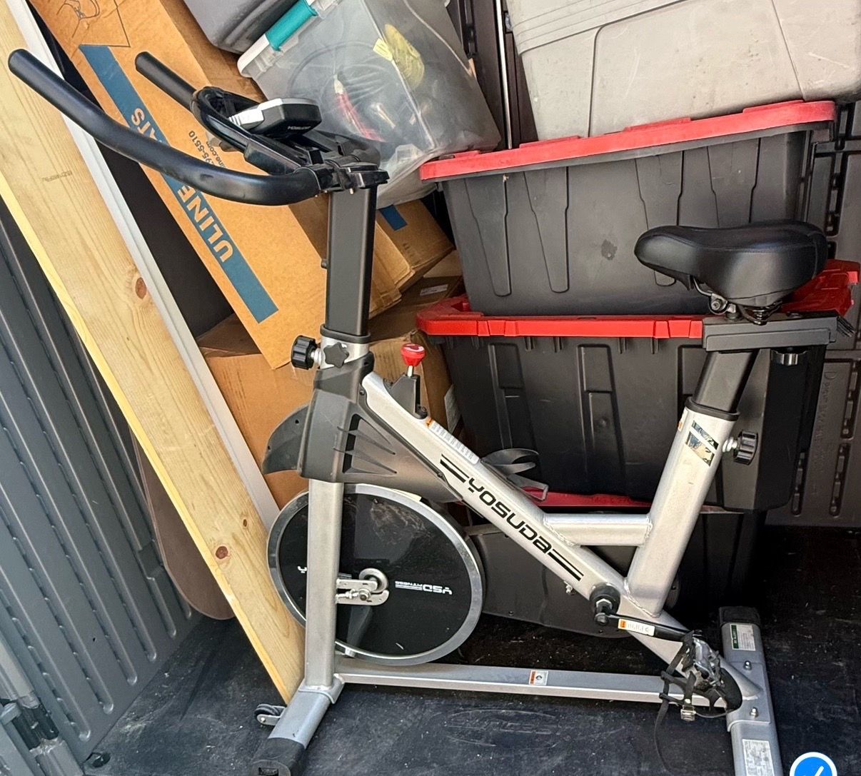 Stationary exercise bike