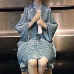 Lladro The Graduate Porcelain #5199