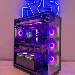 RTX 5070 // Ryzen 7800x3D // 32GB DDR5 // 1TB NVMe // WiFi