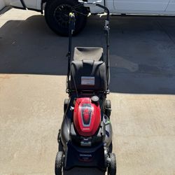 Honda HRN 216 Lawn Mower 