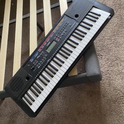 Yamaha PSR E263 Keyboard 