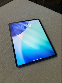 Apple iPad Pro 12.9" 6th Gen, 1TB,  M2 -  Space Gray - Excellent