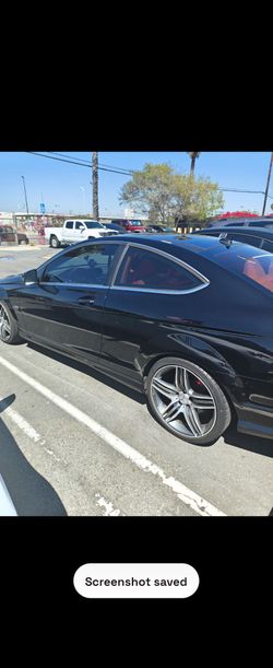 Black Mercedes Benz C(contact info removed)