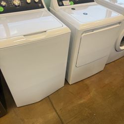 GE washing machine and gas dryer