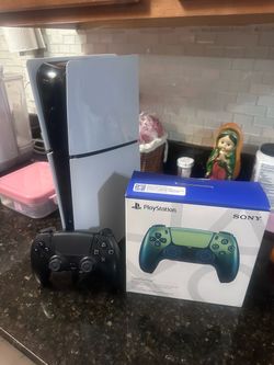 PS5 Slim Digital Bundle