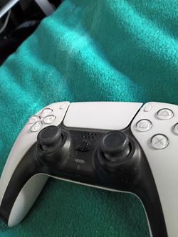 PlayStation 5 DualSense Wireless Controller