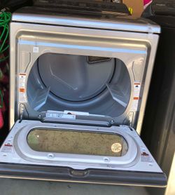 Washer and dryer set