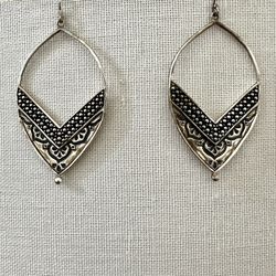 Siplada Sterling Silver Etched Earrings 