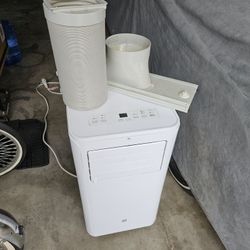 Window AC Unit 