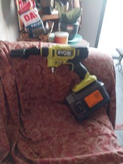 RYOBI 40V EZCLEAN RY124050VN