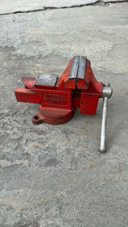 Columbian 3 1/2” Swivel Base Bench Vise