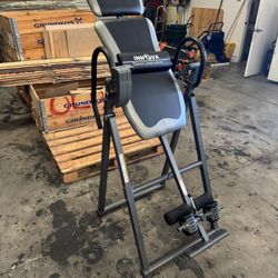 Innova Table