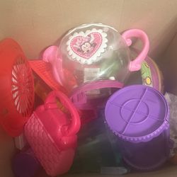 Toys In Box Free