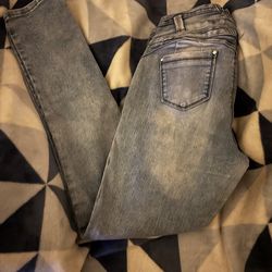 $15 colobiana  jeans size 7…