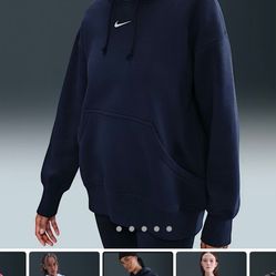 Nike Women’s Oversized Pull Over Hoodie 