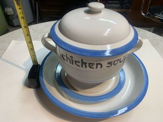 Ceramic Chicken Soup Bowl with Lid and Plate