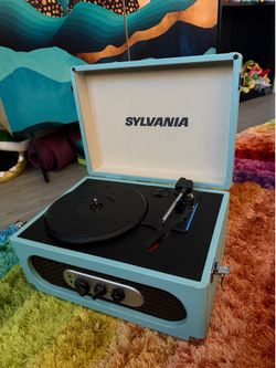 Sylvania Blue Record Player