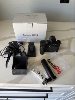 Panasonic LUMIX S1Rii with lens and lots extra