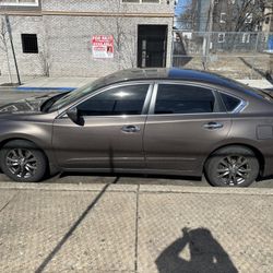 2015 Nissan Altima Sport 