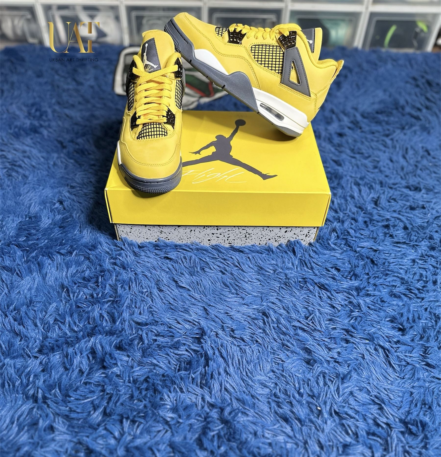 JORDAN 4 RETRO ‘LIGHTNING’