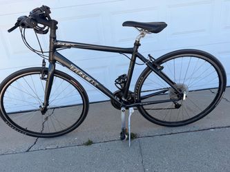 Trek 7.3 FX Hybrid Bike