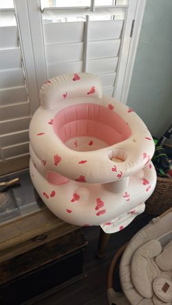 Baby seat inflatable