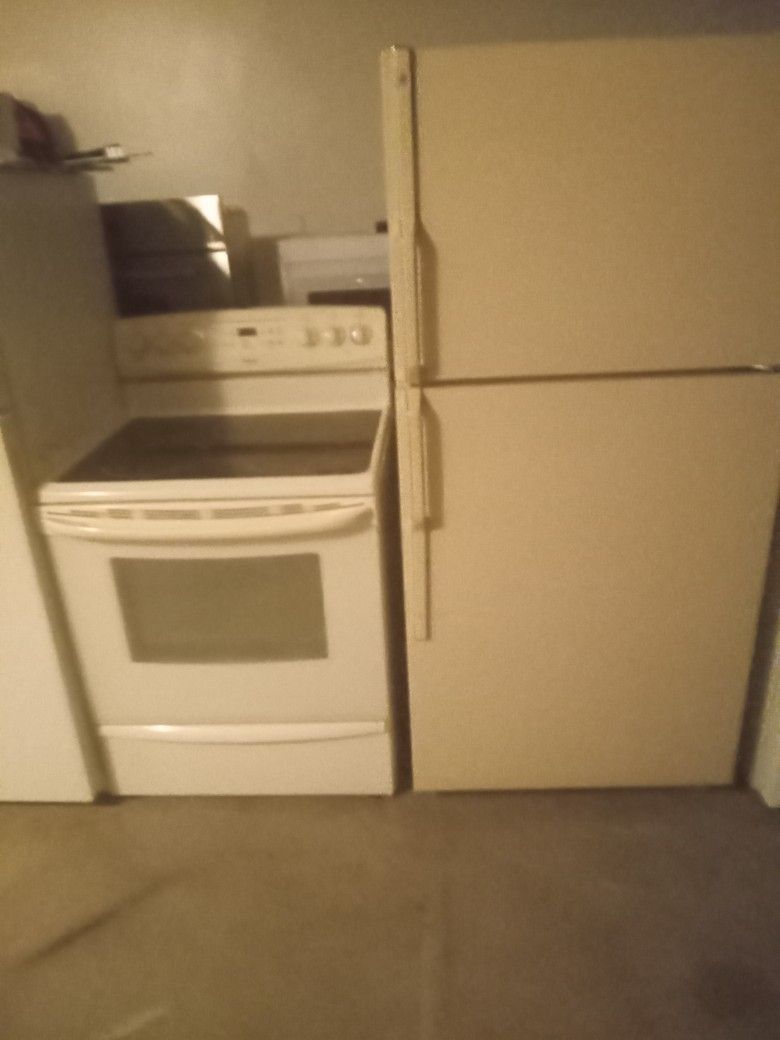 Stove And Refrigerator Both Glass Top Clean