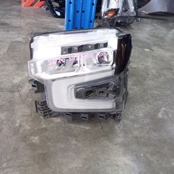 2022 - 2024 Chevy Silverado 1500 Left Headlight Xenon $ 
