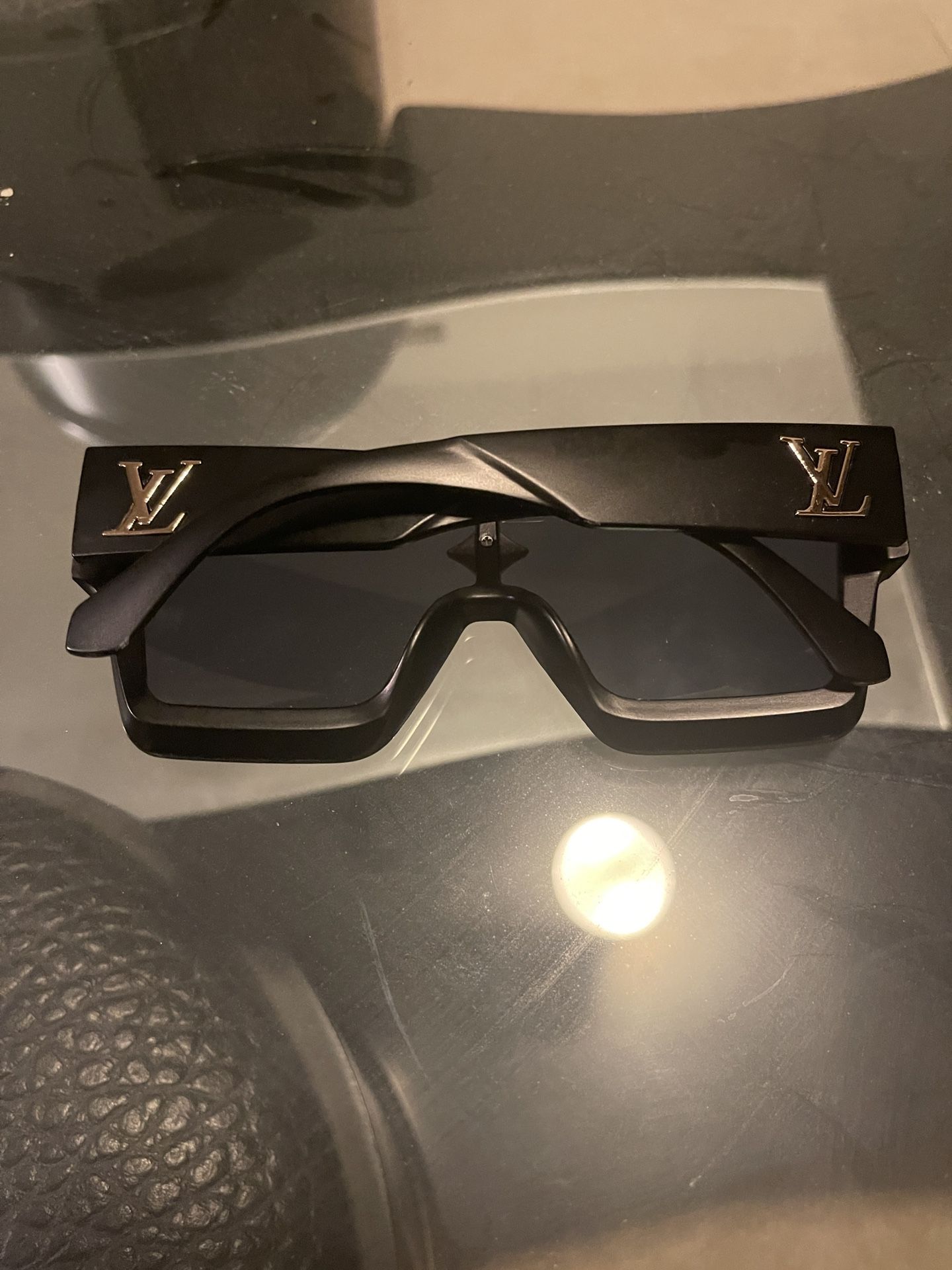 Louis Vuitton Sunglasses for Sale in Grand Prairie, TX - OfferUp