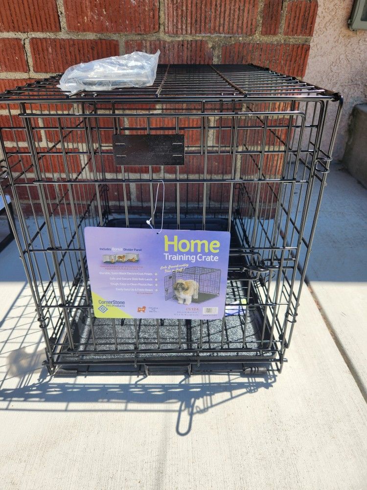 (New) dog cage (24 in L)(18 in W)(19 in H) (Location In Description)