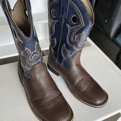 Magellan Boots For Kids SIZE 1 D 