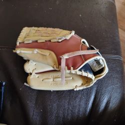 Adult Baseball Glove 