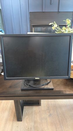 Dell Flat Screen Computer Monitor