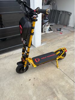 The scooter Kaabo warrior