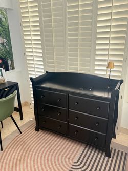 6 drawer black dresser